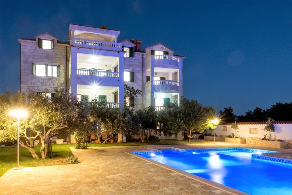 Apartments Villa Barbara سومارتين المظهر الخارجي الصورة